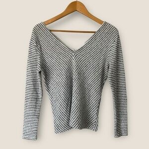 Dynamite White Black V-Neck Striped Long Sleeve Top